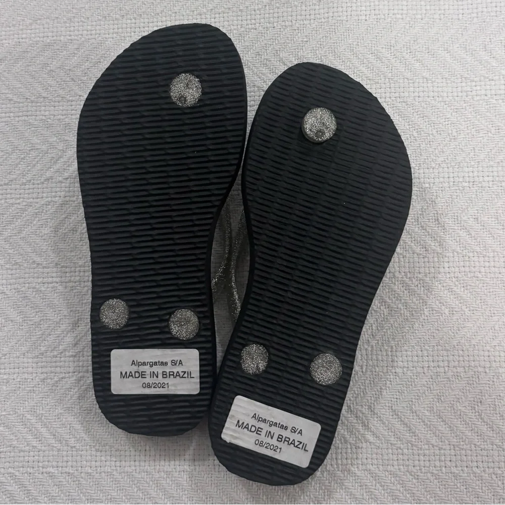 💜Havaianas Kids Glitter Black Silver Flip Flops